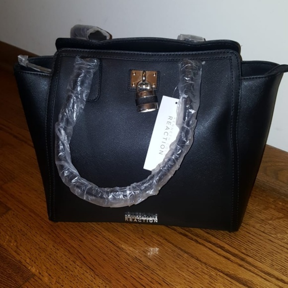 Kenneth Cole Black and Large hand bag - Picture 1 of 7